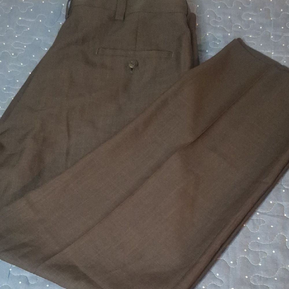 Haggar Men's Classic Brown Dress Pants size 36 x 30